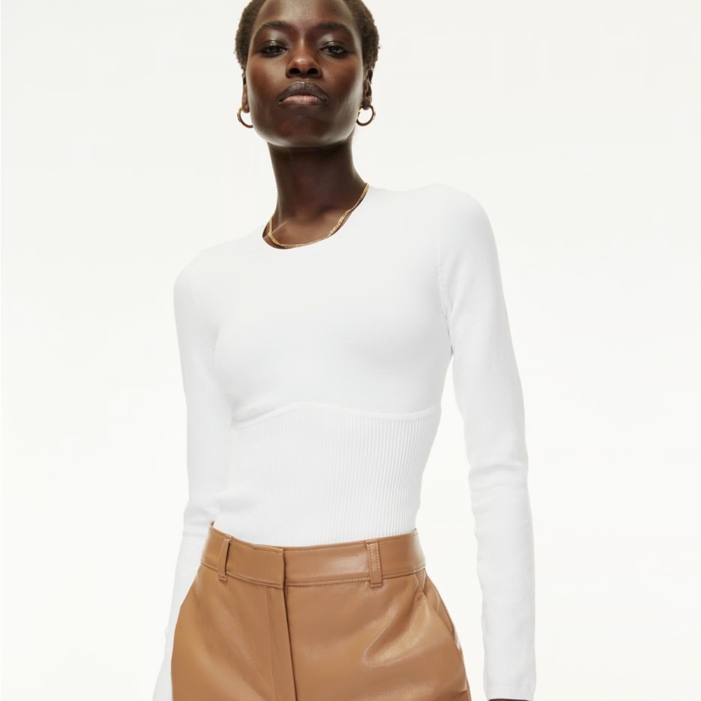Aritzia Babaton Sculpt Knit Empire Long Sleeve Sweater Top in White